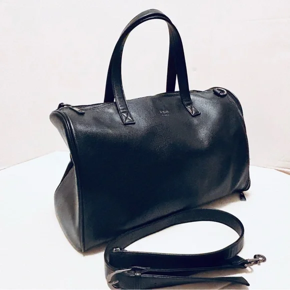 Stylish Black Dog Carrier by St Argo